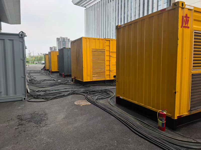 市中不同季节柴油发电机组保养有哪些注意事项?